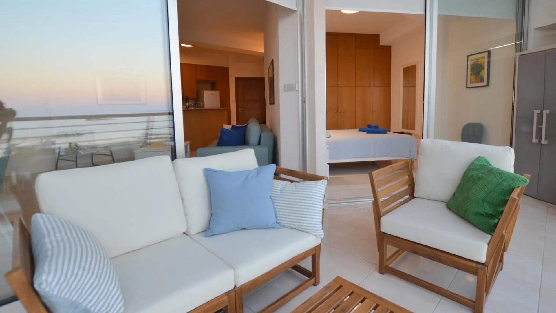 Awesome Sea & Marina View City Center 1 Bdr Flat Larnaca 0*,