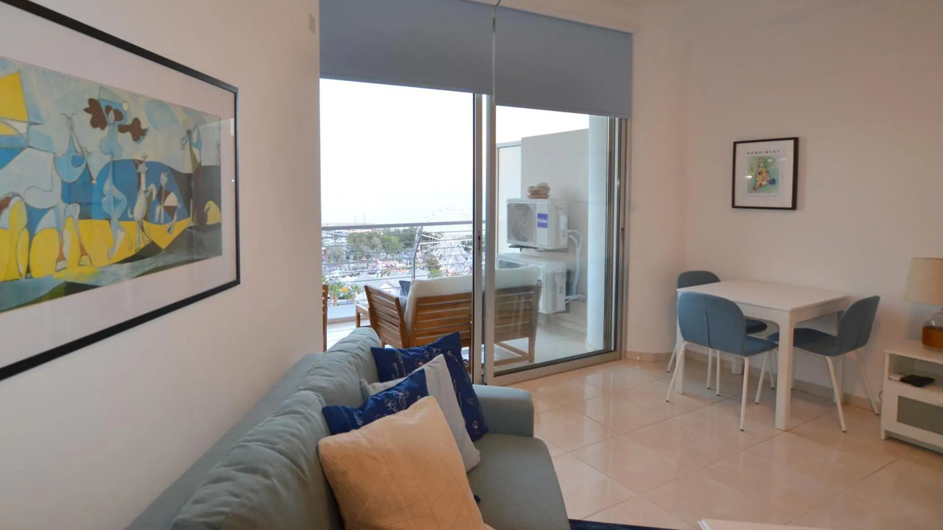 Awesome Sea & Marina View City Center 1 Bdr Flat Larnaca 0*,  Cypr
